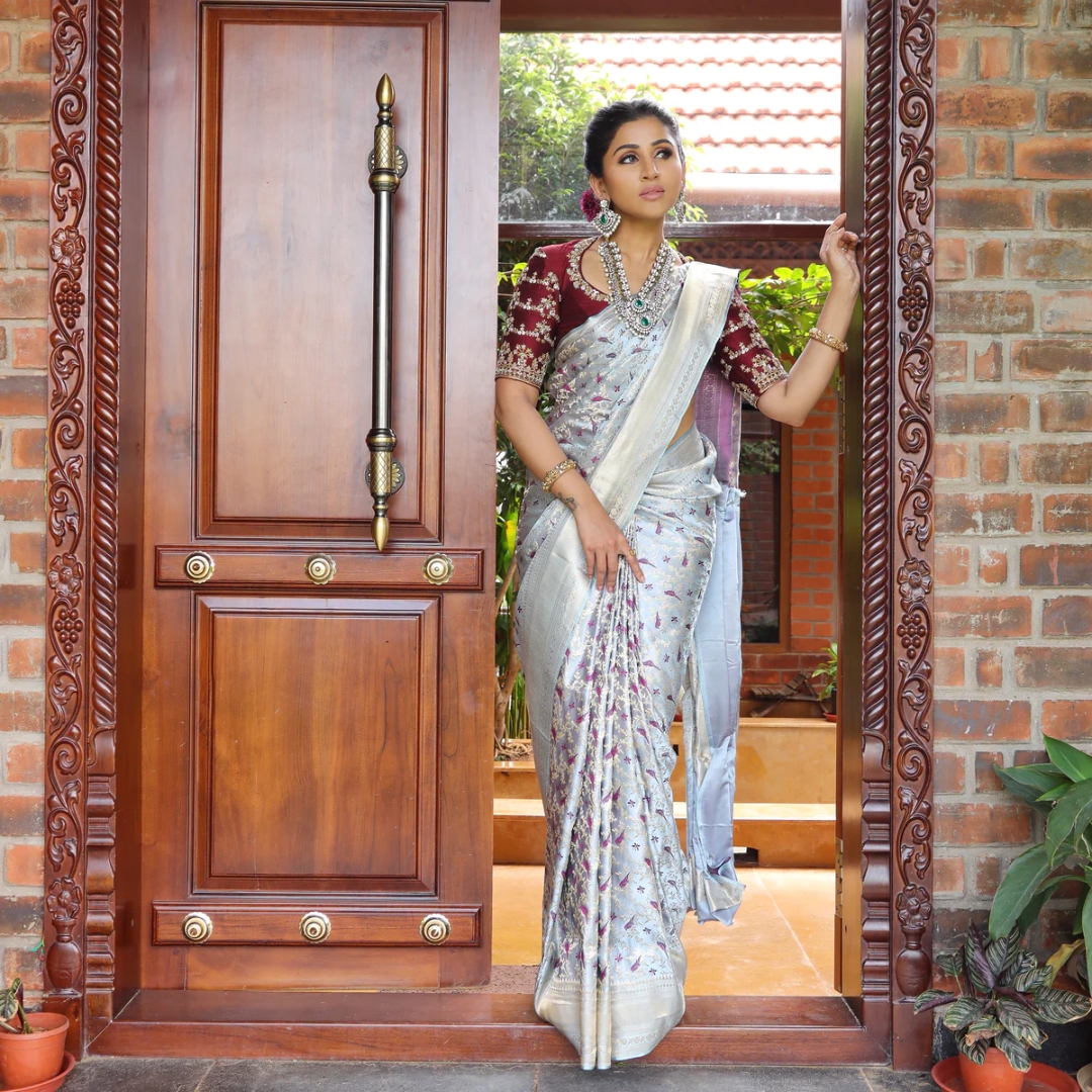 Styling-Tips-for-Designer-Sarees.